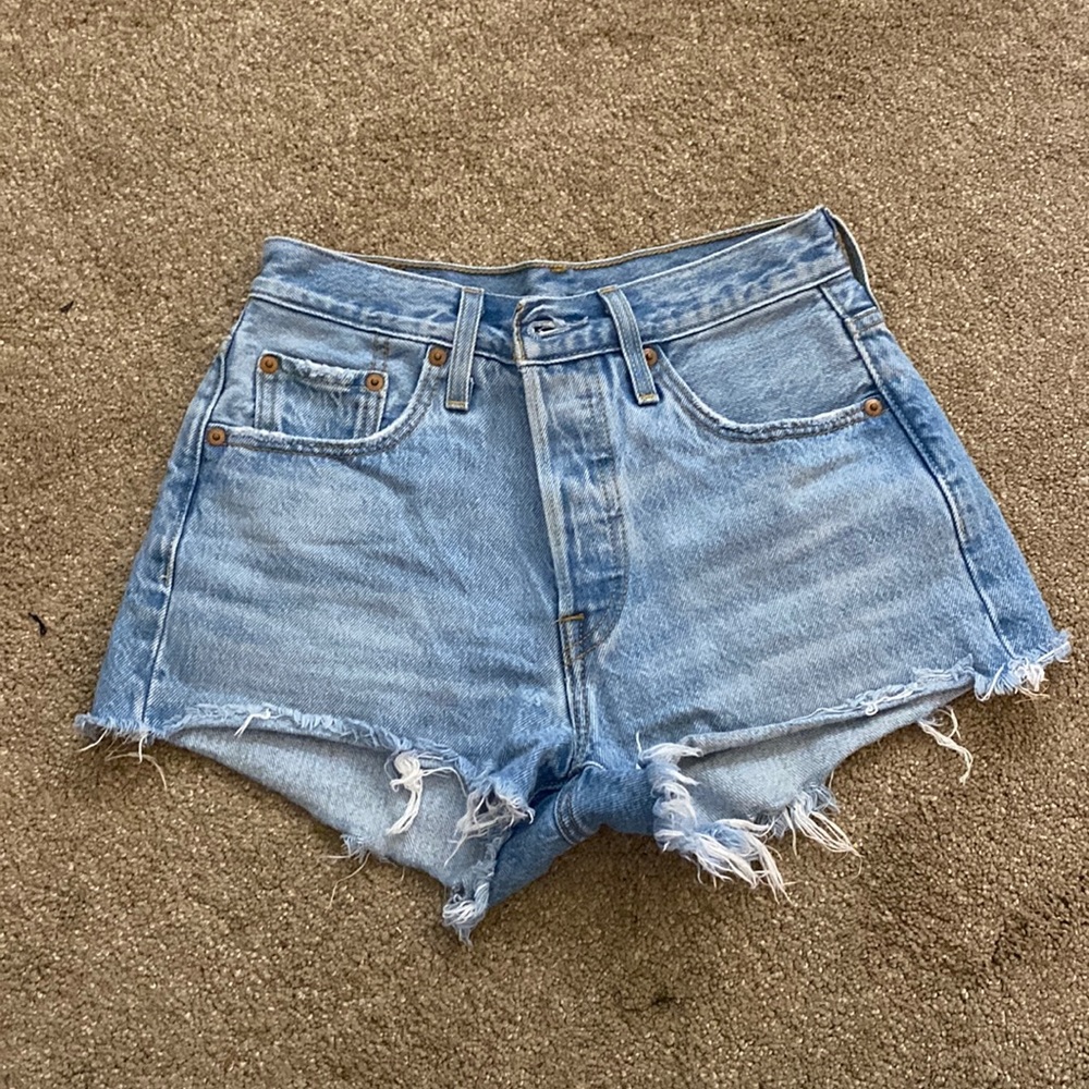 Levi’s shorts